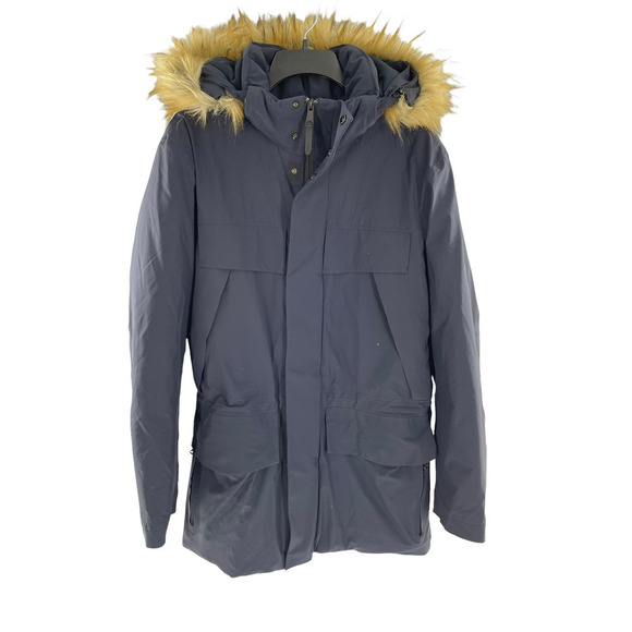NWOT NAPAPRIJIgeographic NAVY HOODED PARKA